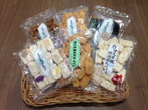 【津久井せんべい】